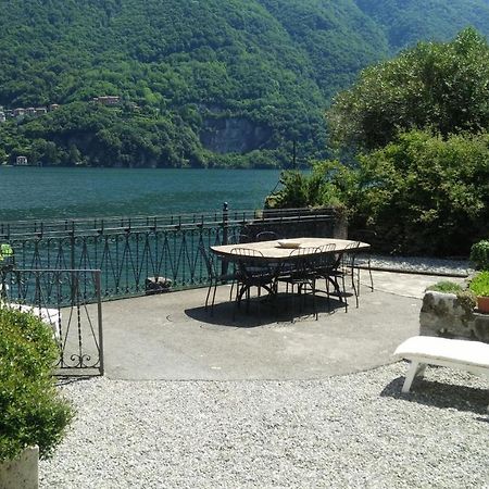 House On The Lake Shore Of Laglio Zewnętrze zdjęcie